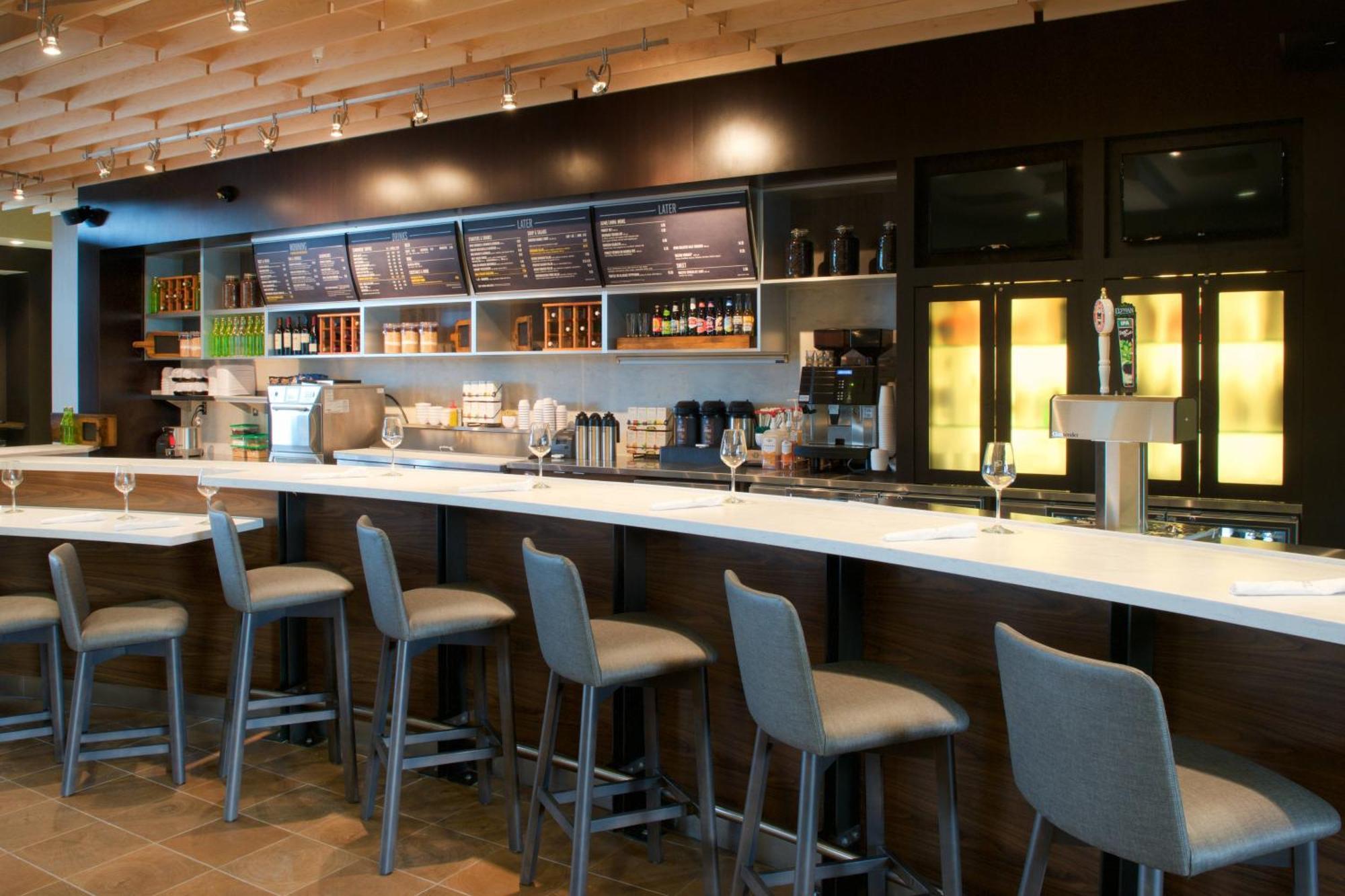 Courtyard By Marriott Seattle Everett Downtown Eksteriør billede